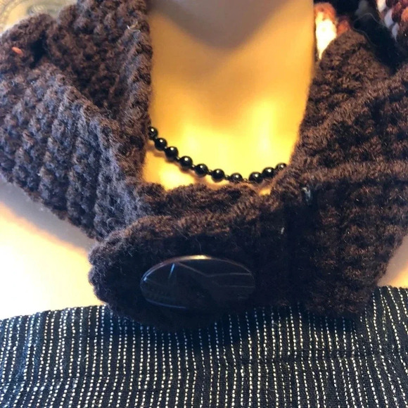 Infinity Handmade Knit Winer Scarf - Picture 3 of 4